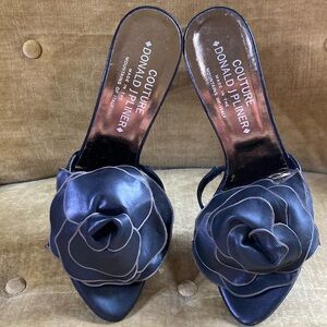 Donald J Pliner 4,5” heel mules